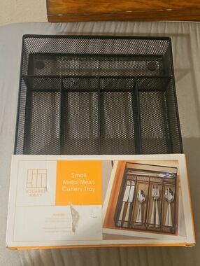 Small Mesh Cutlery Tray in Black